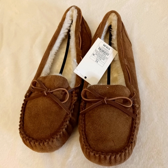 Women's Chaia Moccasin Slippers - Picture 4 of 5